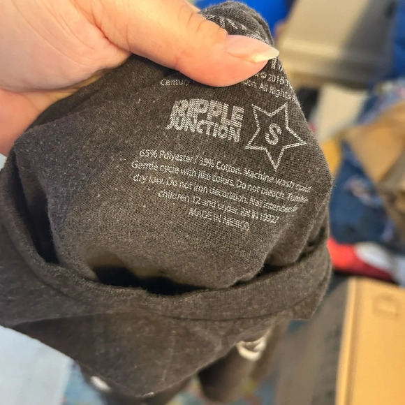 AMERICAN HORROR STORY GRAPHIC TEE - Picture 4 of 4